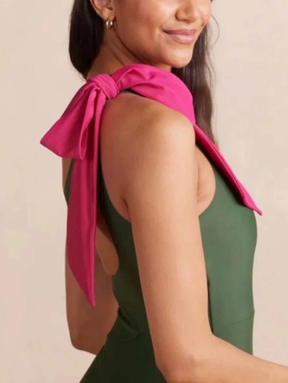 Summersalt‎ The Bow-Shoulder Ruched Sidestroke Swimsuit